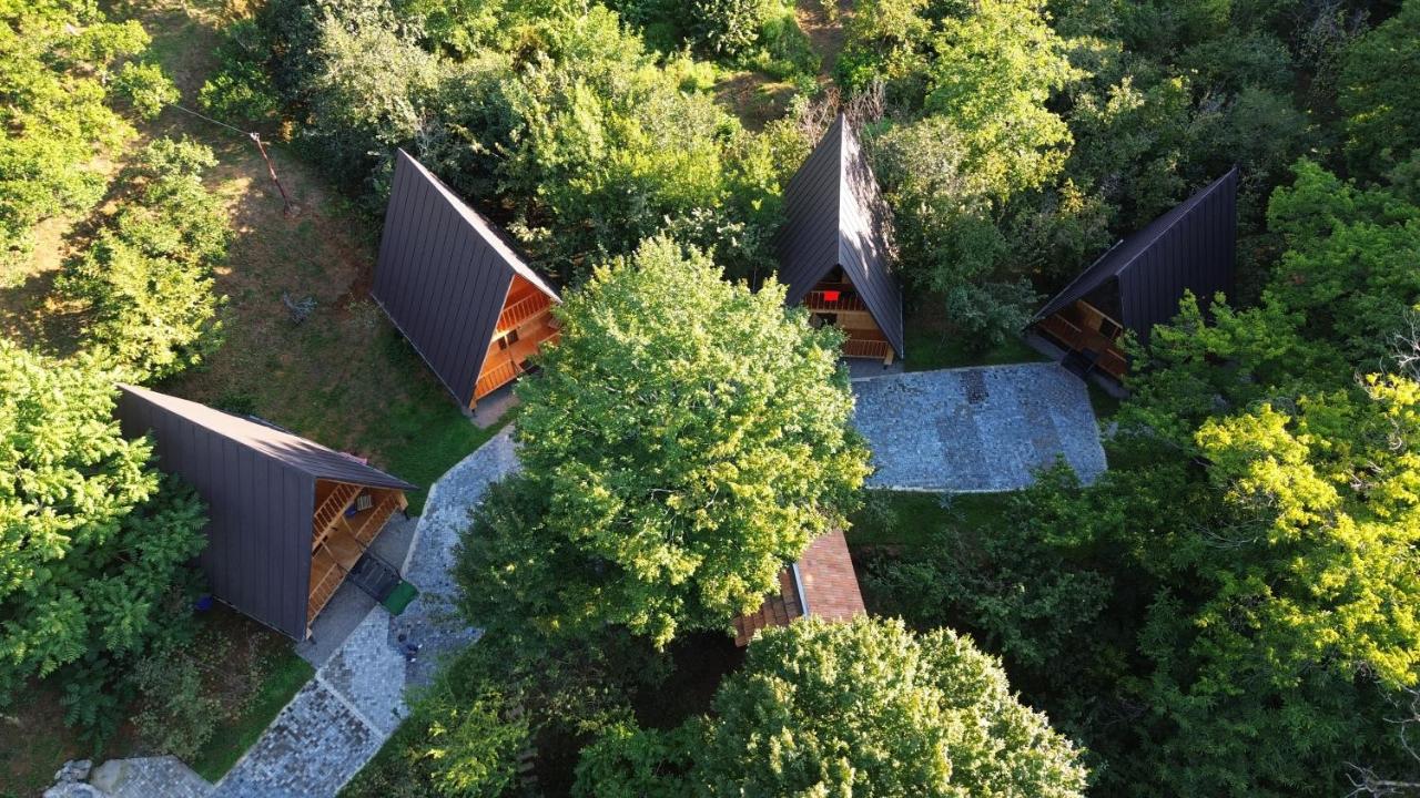 Kvirike Gardens - Chambres d'hôtes Kobuleti