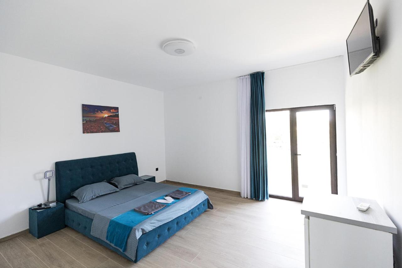 Two-Bedroom Deluxe Apartment