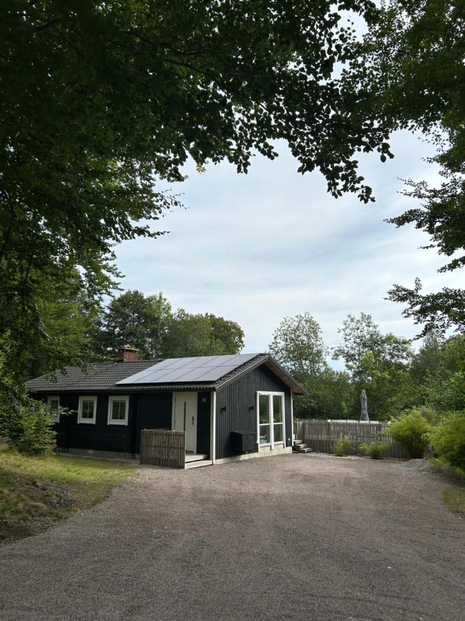 Cozy Retreat with Modern Charm - B&B Hjärnarp