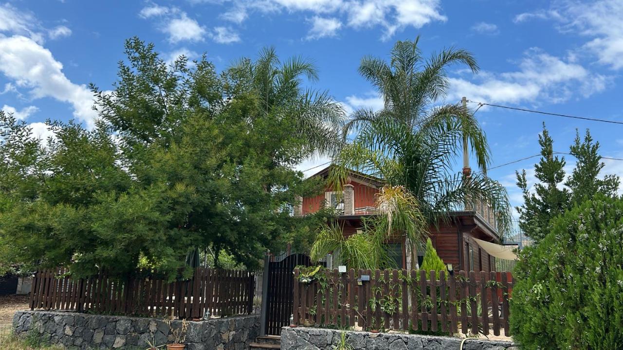 Villetta Due Palme - vicino GIARDINI NAXOS - - B&B
