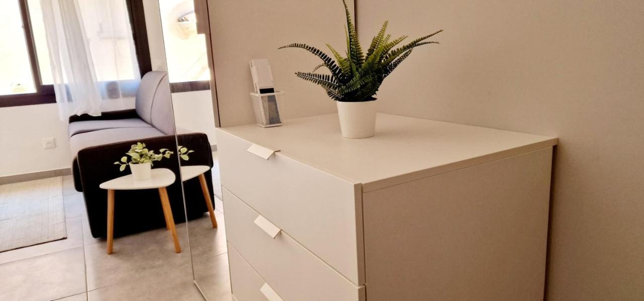 2 Le Saint Joseph Studio in City Center with AC - B&B Antibes