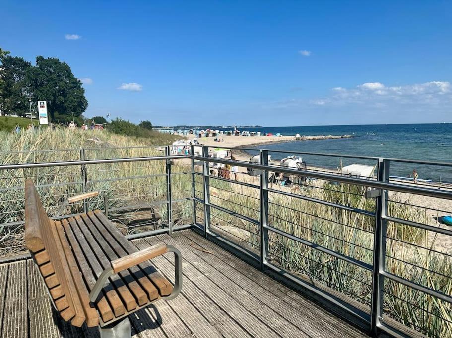 FeWo Traumblick - Küstenklang erste Reihe mit TRAUM Meerblick aus dem Bett - Chambres d'hôtes Sierksdorf