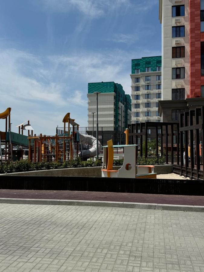 Шикарная ЖК New City - Bed and Breakfast Atıraw