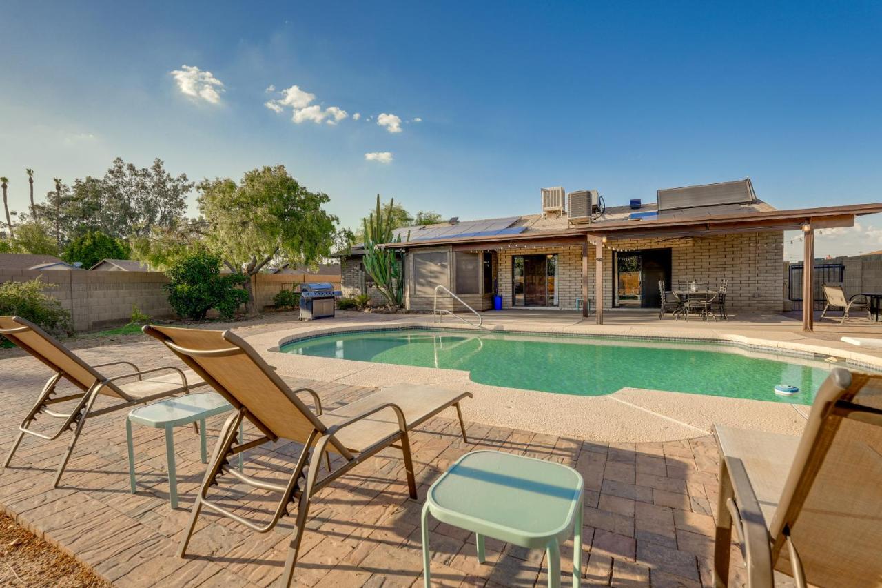 5 Mi to Mill Ave Tempe Home with Pool and Fire Pit - B&B