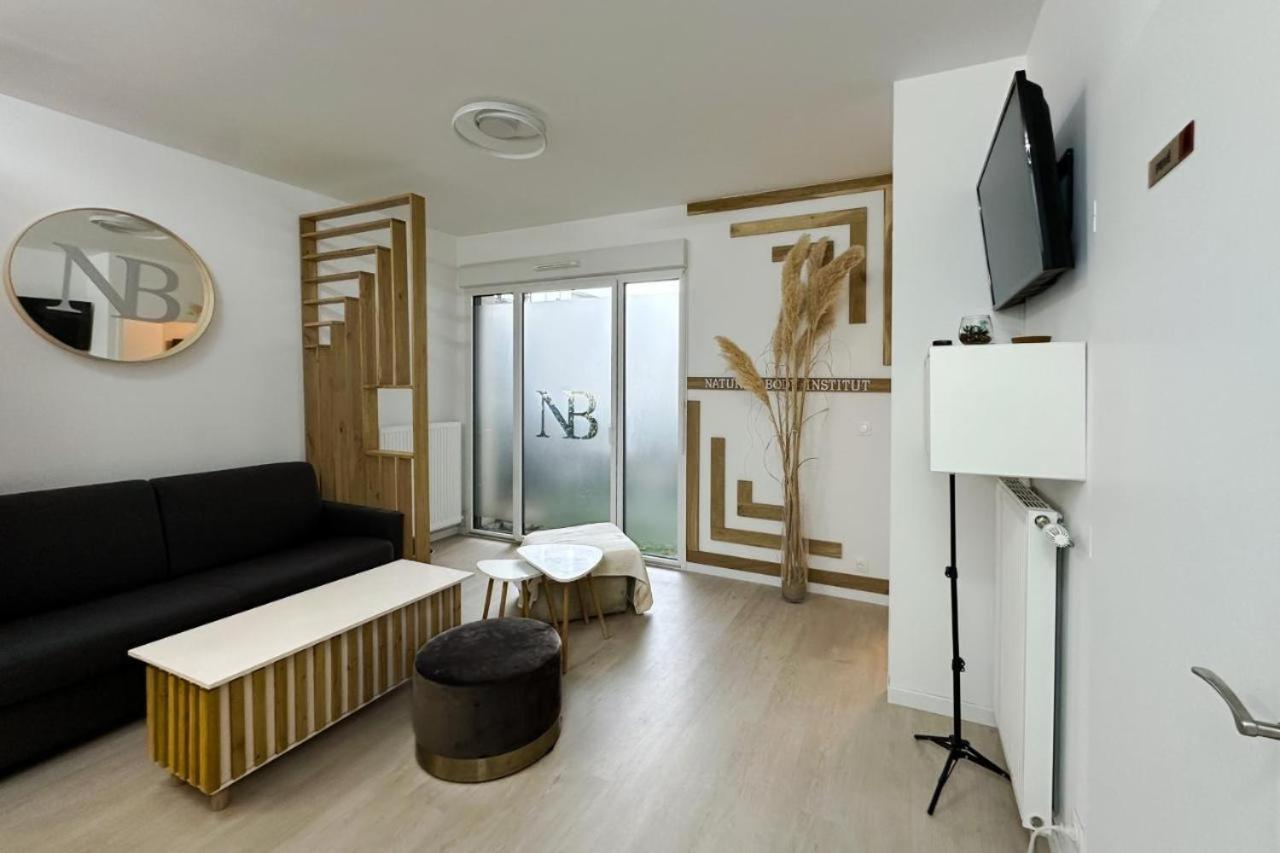Spacieux appart terrasse métro hôpital 4pers wifi - B&B