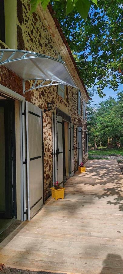 Aux sources de lesquire maison 5 chambres 5 salles de bains , 11 personnes - Ferienwohnung