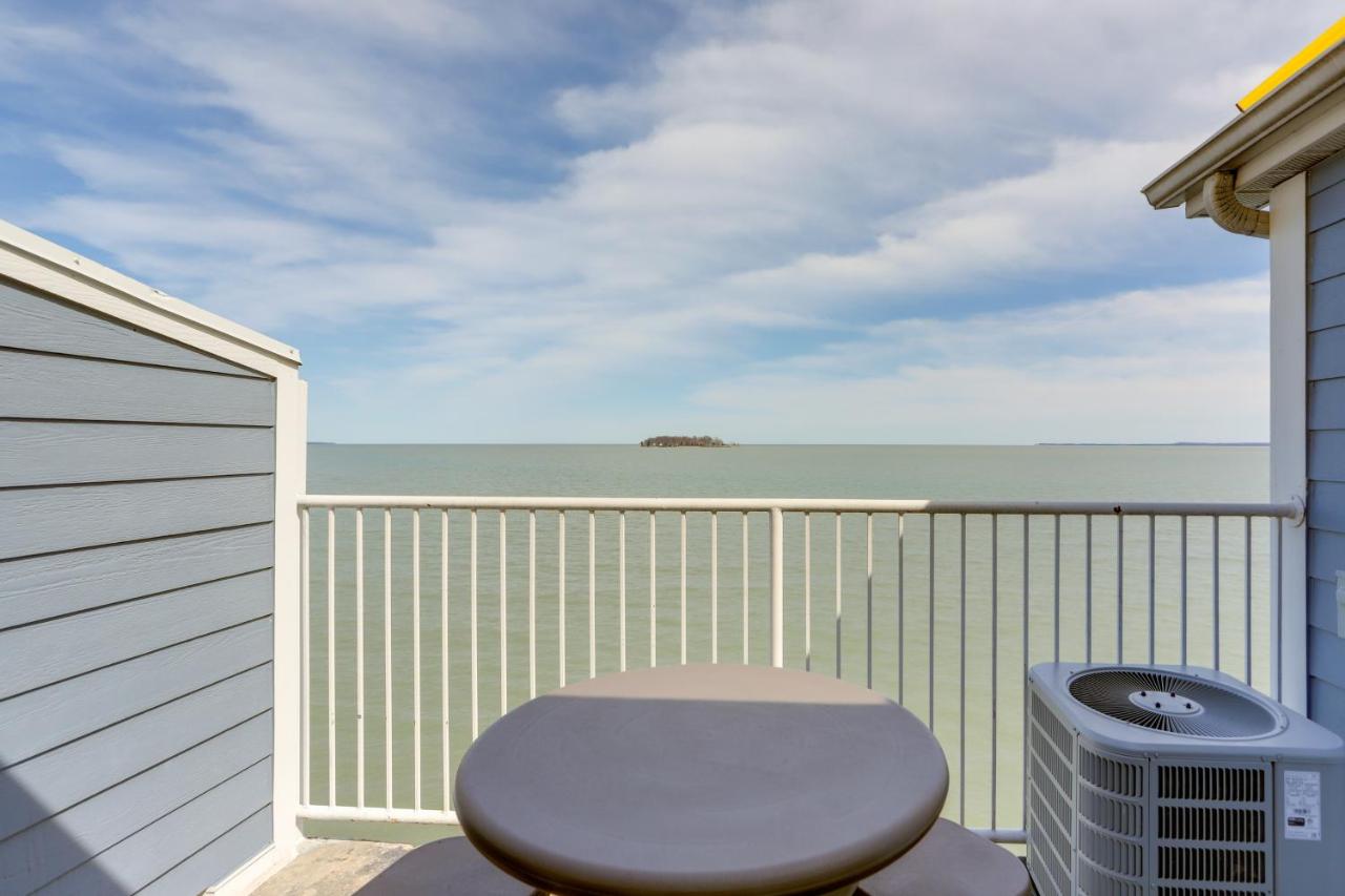 Waterfront Middle Bass Condo with Lake Erie Views! - Chambres d’hôtes Middle Bass