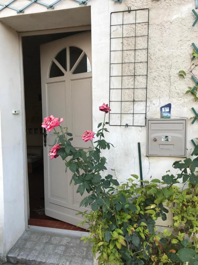 Maison de ville-idéale pour les déplacements pros-35min Paris-versailles-Giverny- - B&B