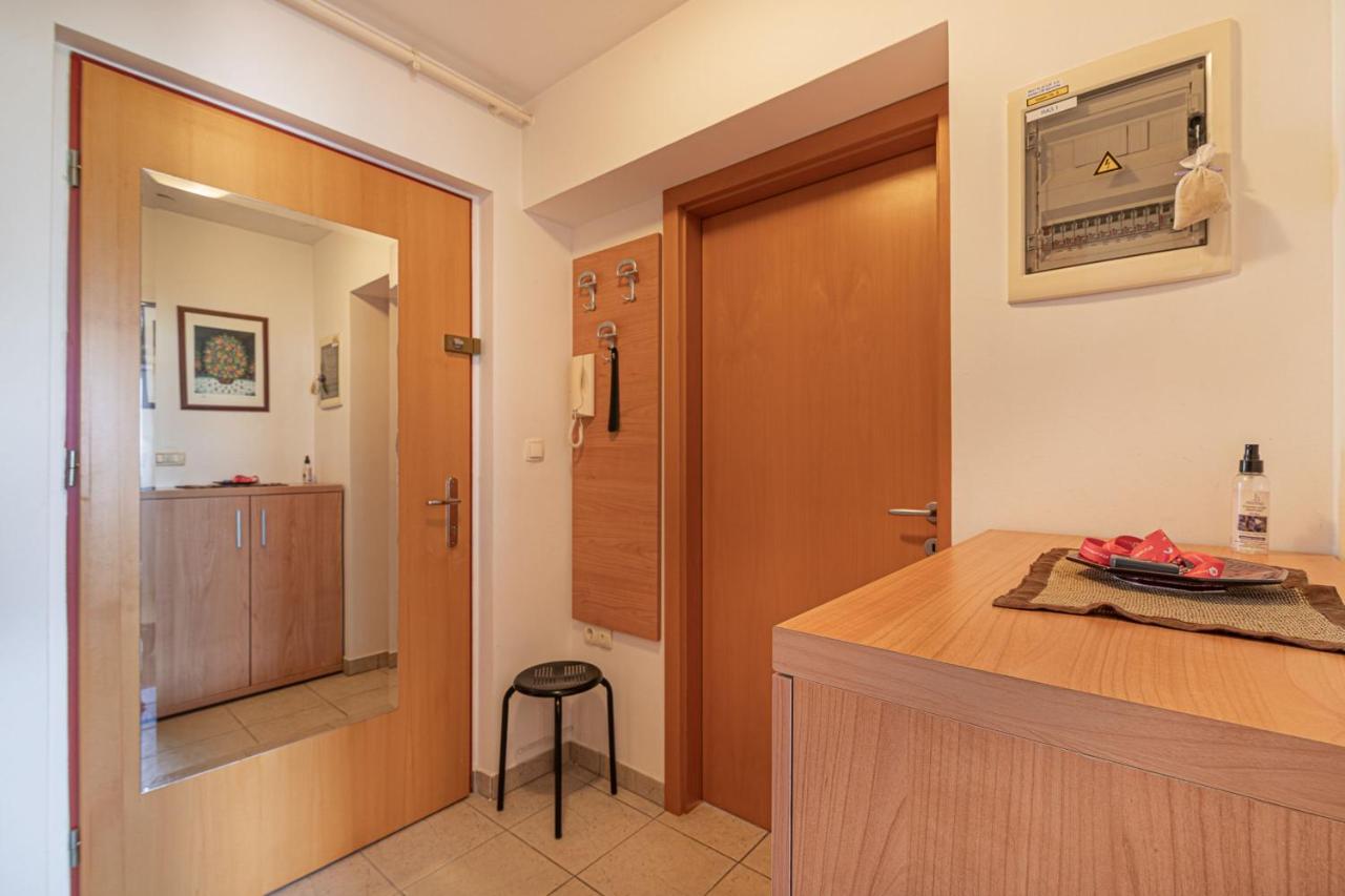 Studio Izola near the old town - Happy Rentals - B&B