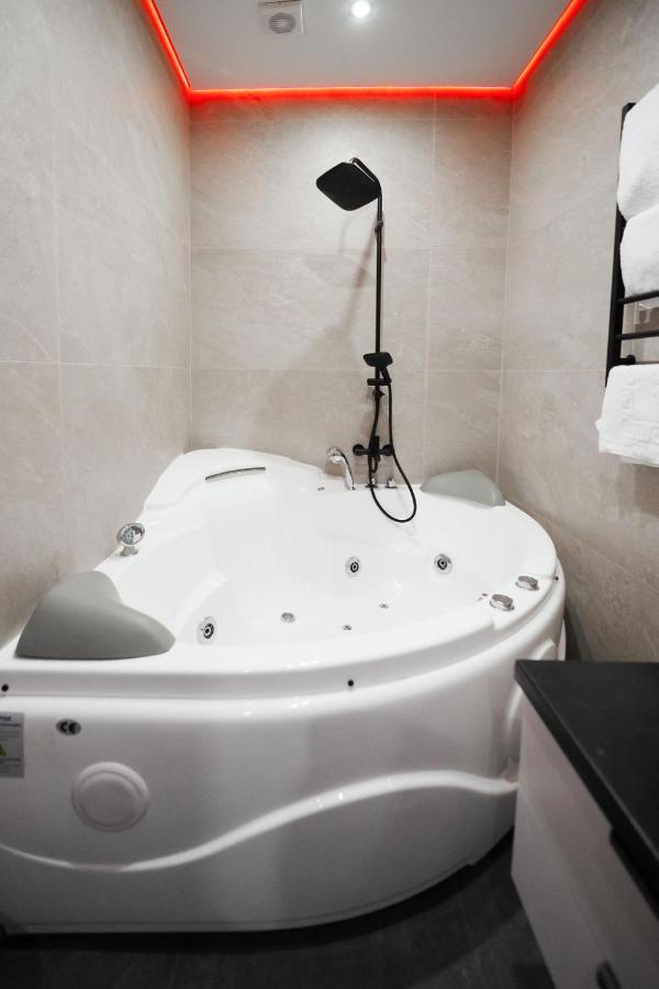 Apartamento de 1 dormitorio con bañera de hidromasaje