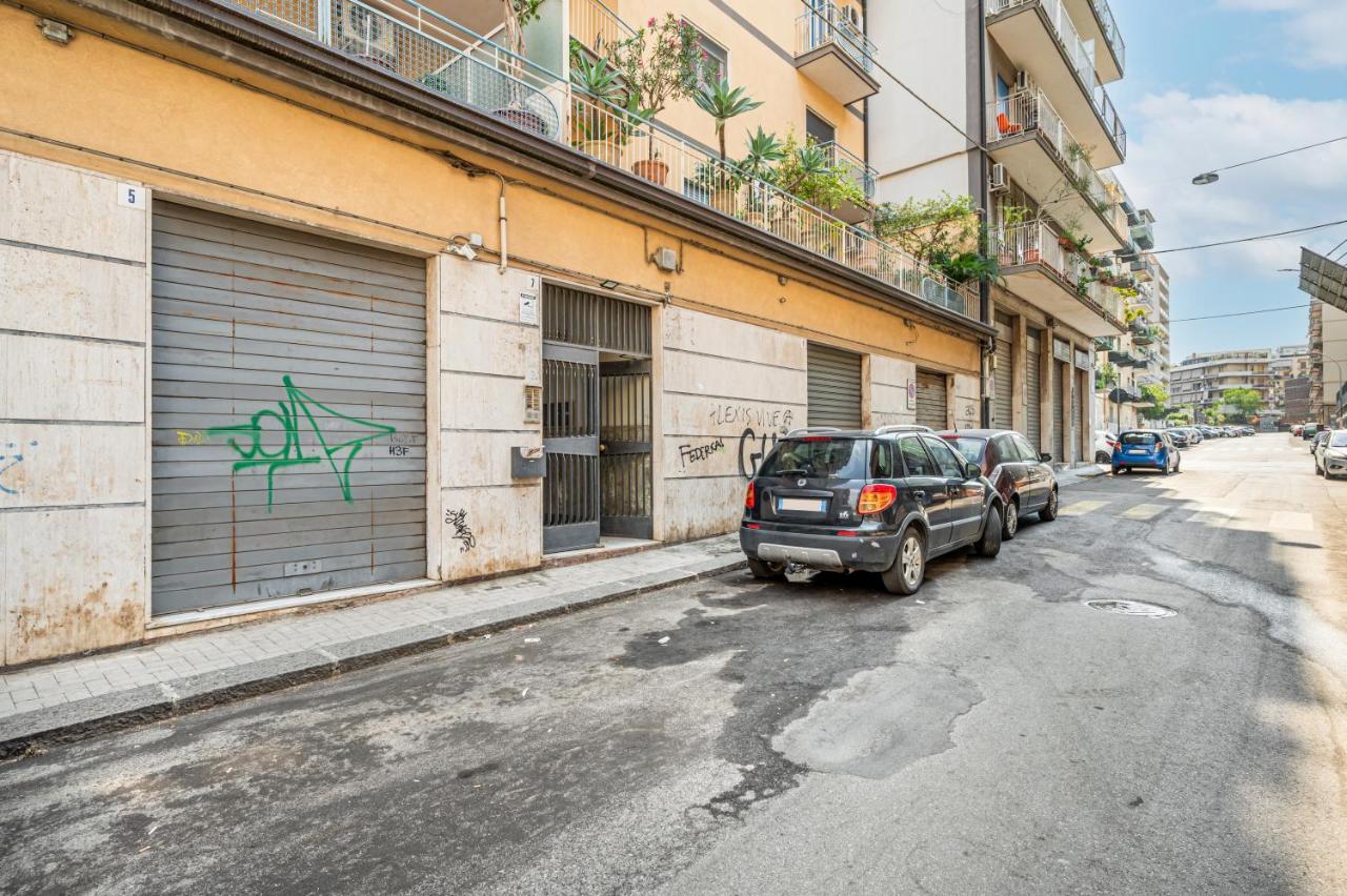 Charming Apartment Near Villa Bellini in Catania - B&B