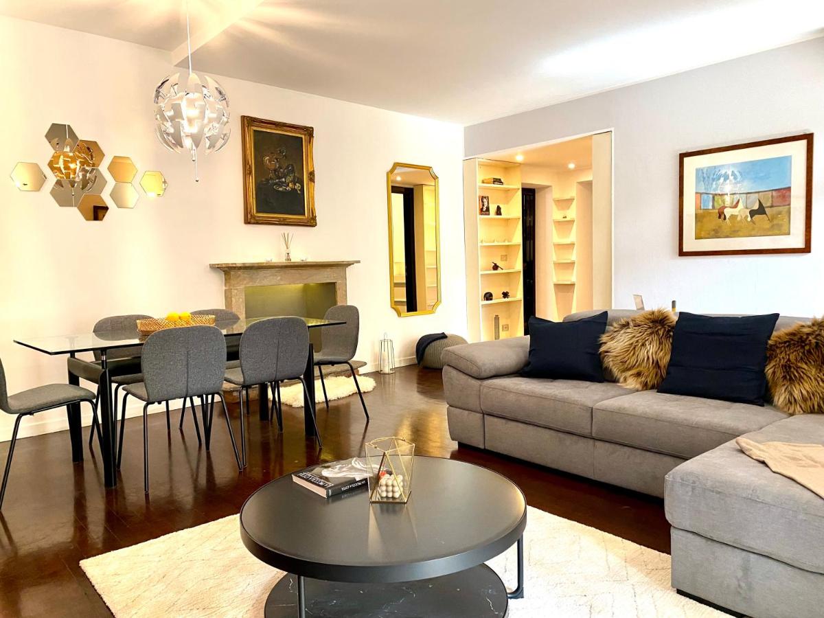 Duomo area 2 bedroom Appartment Deluxe - Bed and Breakfast Milaan