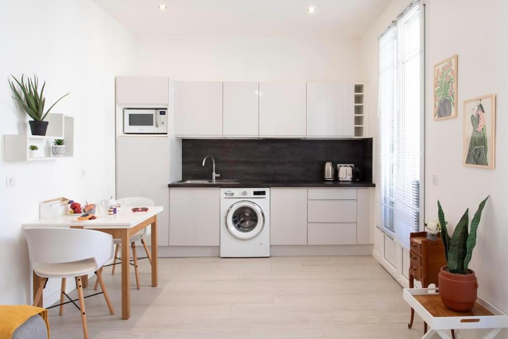 Cosy and hyper central Jean Medecin - B&B Nizza