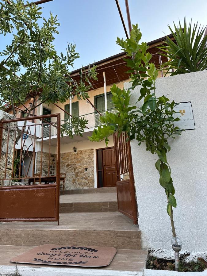 One-Bedroom Cottage