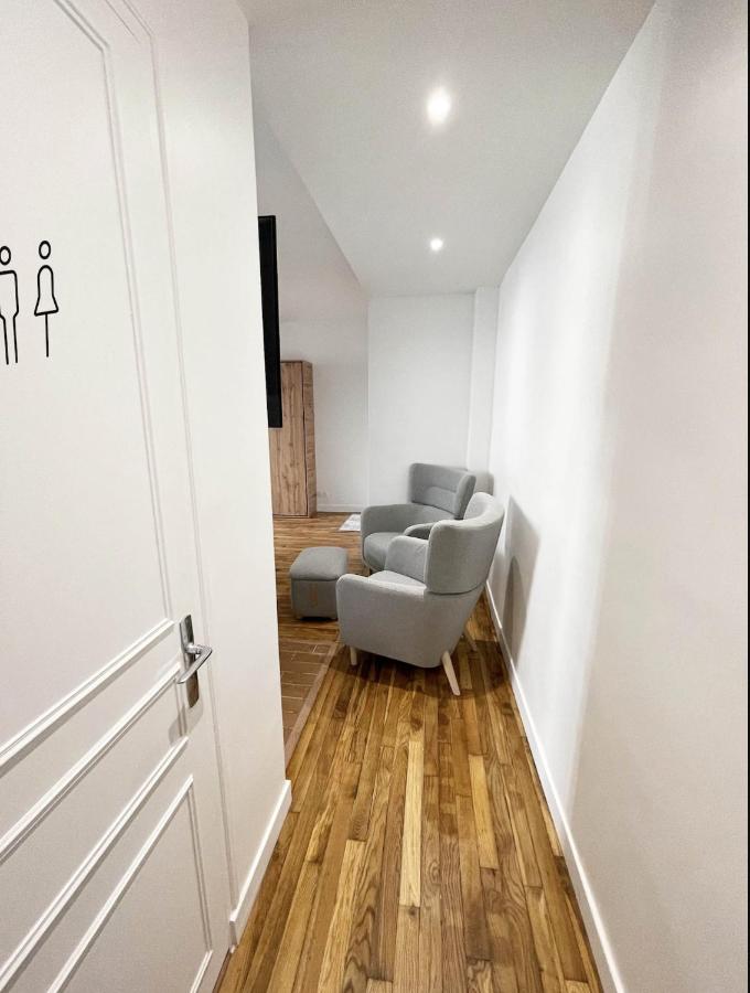 Appartement entier calme - Parking FREE - Proche Paris et château - WIFI HD - B&B