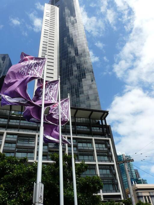 Freshwater Pearl on Southbank, Melbourne - Bed and Breakfast Melbourne