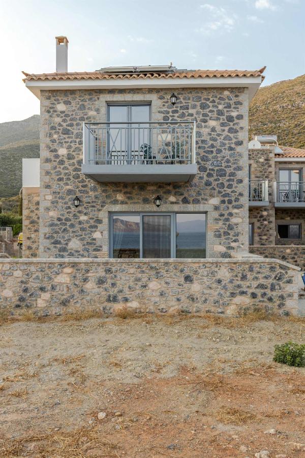 Katerina's Villas - Monemvasia Beachfront Stone Paradise - Chambres d’hôtes Monemvasia