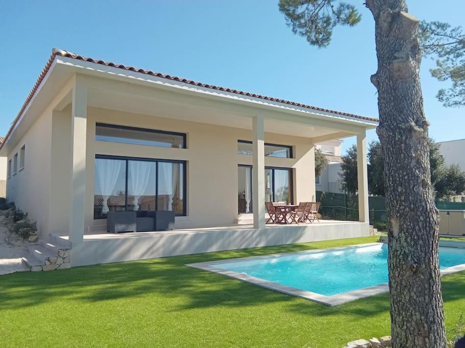 Villa spacieuse avec piscine, secteur très calme - Chambres d’hôtes