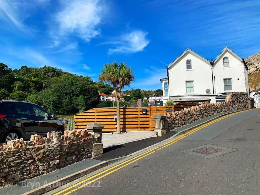 Stunning home in Llandudno with views Bryn Arthur - Ferienwohnung Llandudno