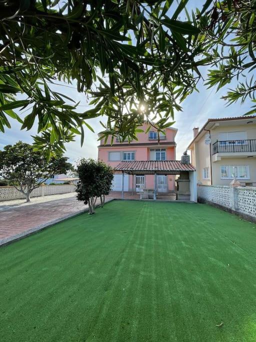 Casa Caldebarcos, frente Playa Carnota - B&B Caldebarcos