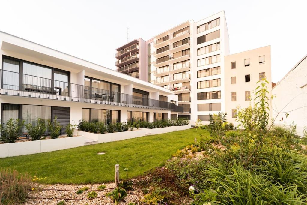 Green Garden Sauna Apartment - Bed and Breakfast Brno