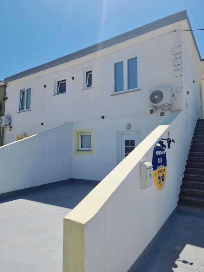 Two-Bedroom Apartment with Balcony and Sea View