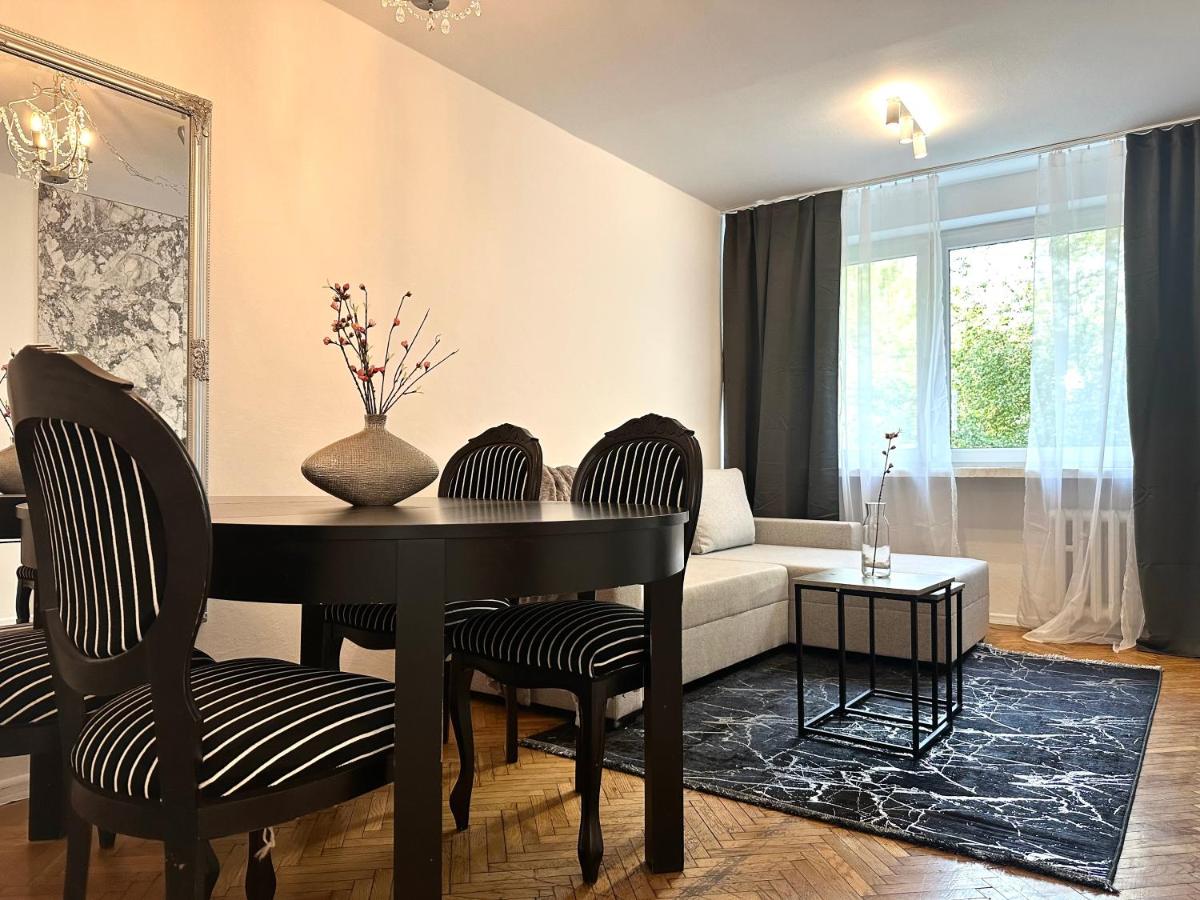 Wita Stwosza Apartment - Self Check-In 20h - Bed and Breakfast
