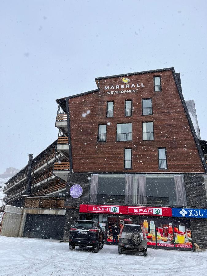 Walk to Ski Lift-1BR-Studio-Balcony-Parking - Bed and Breakfast