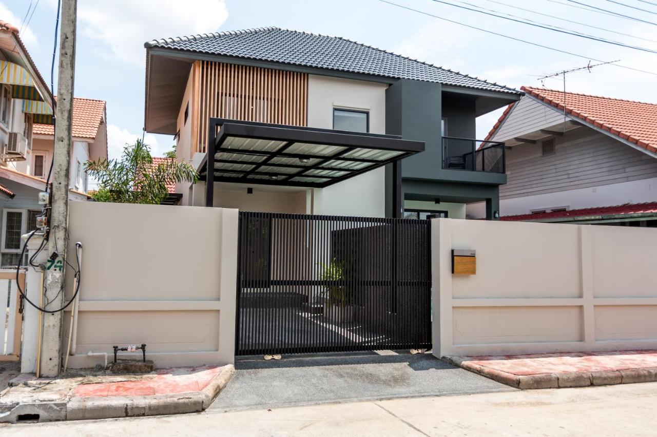 88Villa - Modern Pool Home - B&B Chiang Mai