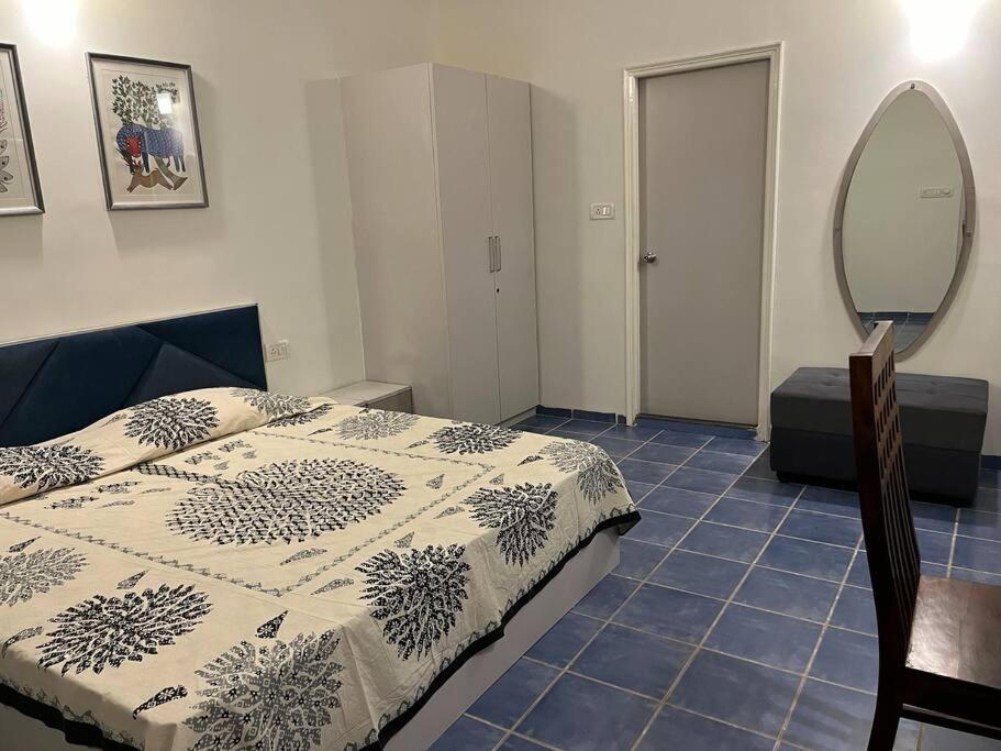 3BHK Fully furnished apartment - Bed and Breakfast Gorwa