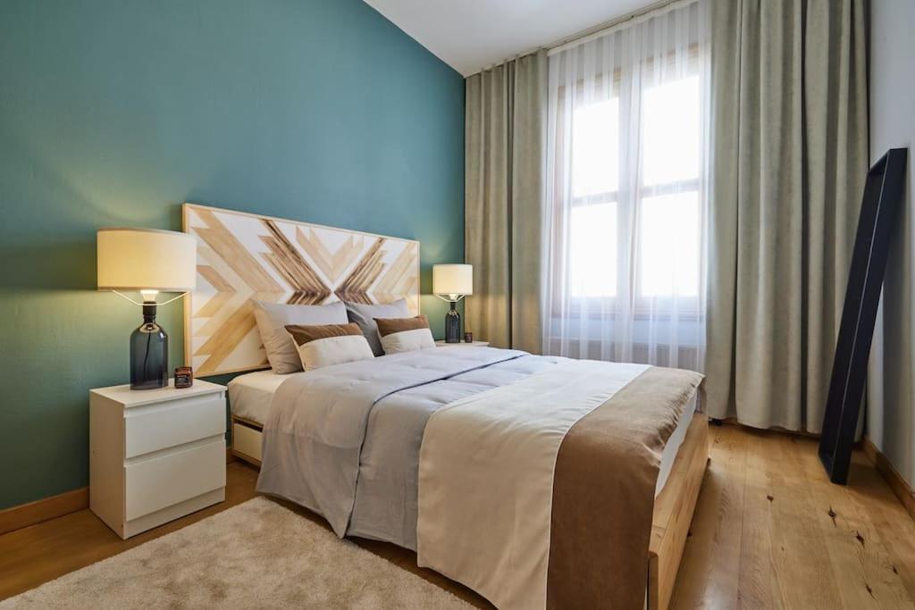 Fabulous 2BR 3AC 2 Min to Metro - Baysungur D4 - B&B Estambul