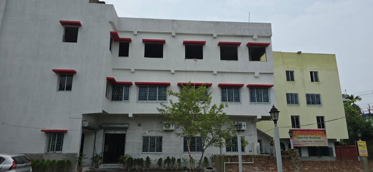 Panihati Village - B&B
