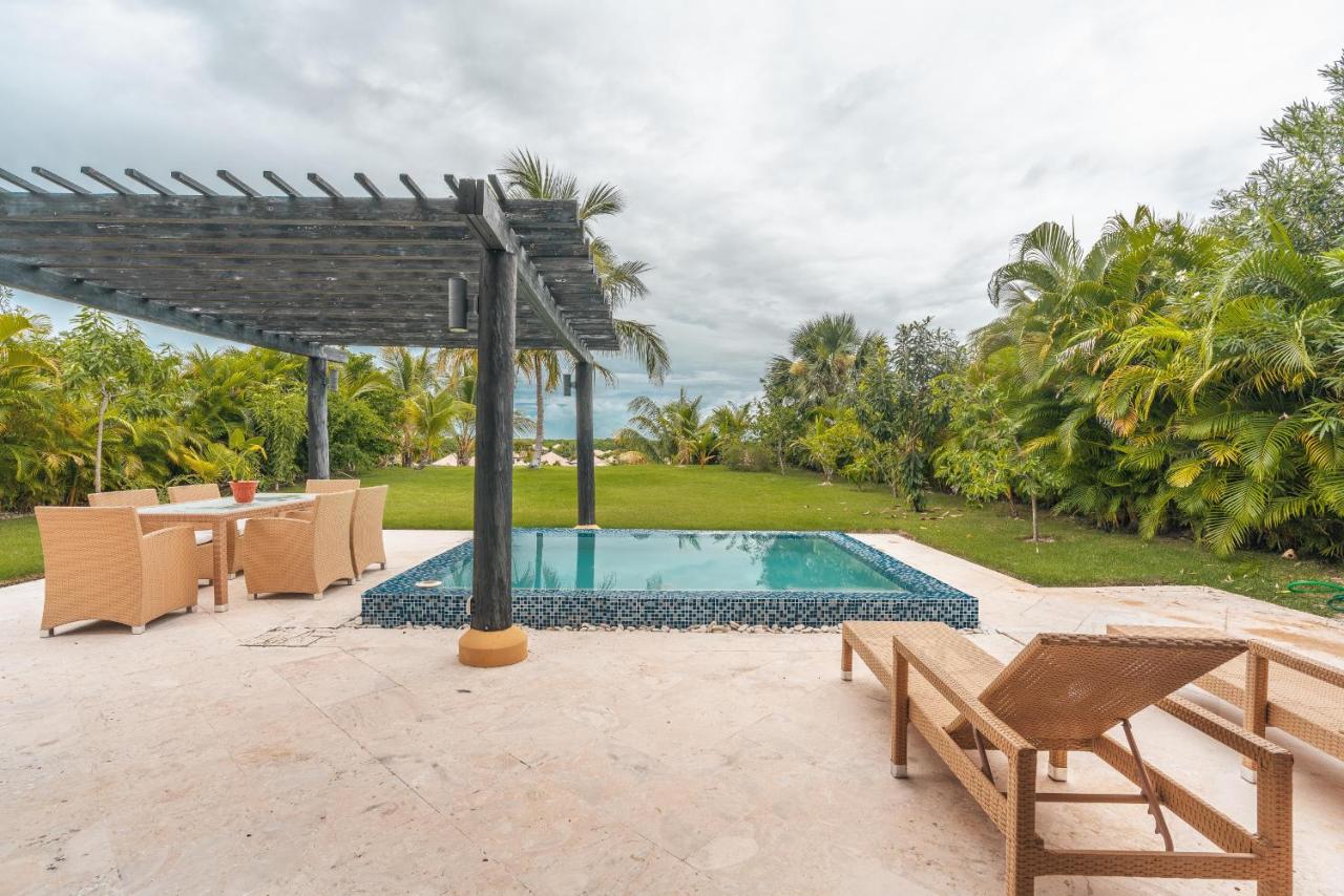 Bungalow with tropical style at cap cana A8C - B&B