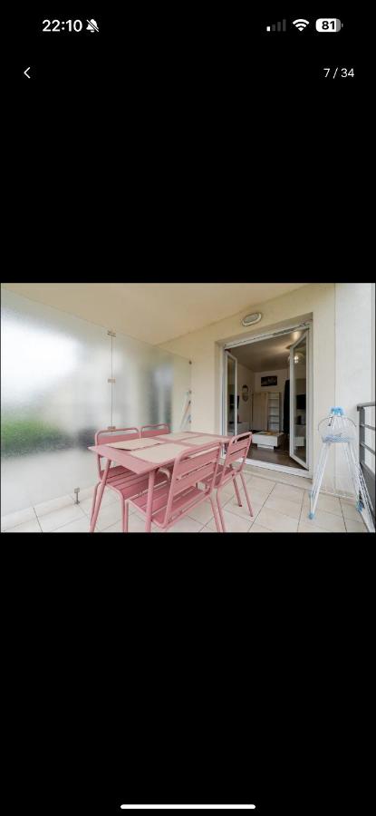 Proche Disney et Paris - Studio terrasse et parking privé - B&B