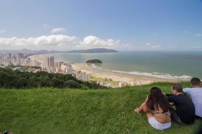 Kitinete em São Vicente - Bed and Breakfast