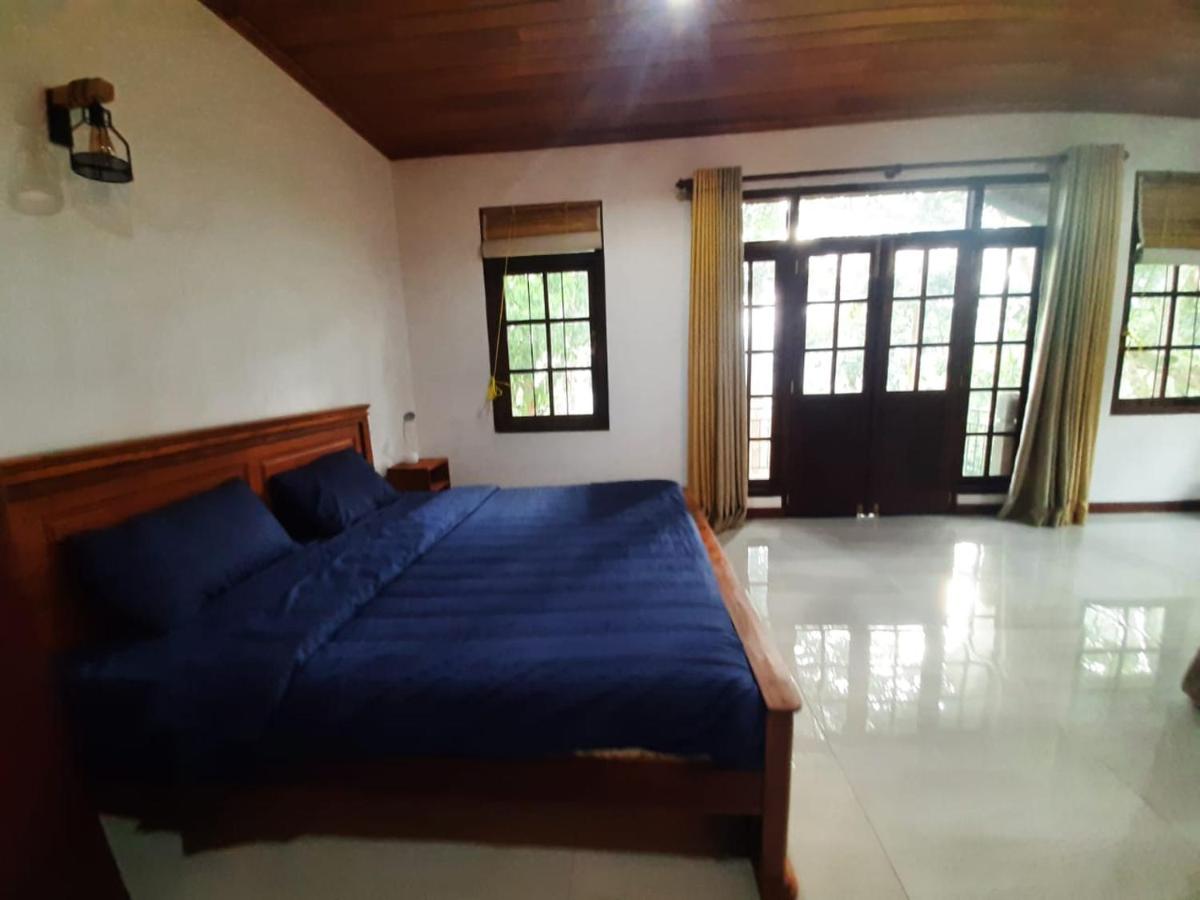 King Room with Mountain View