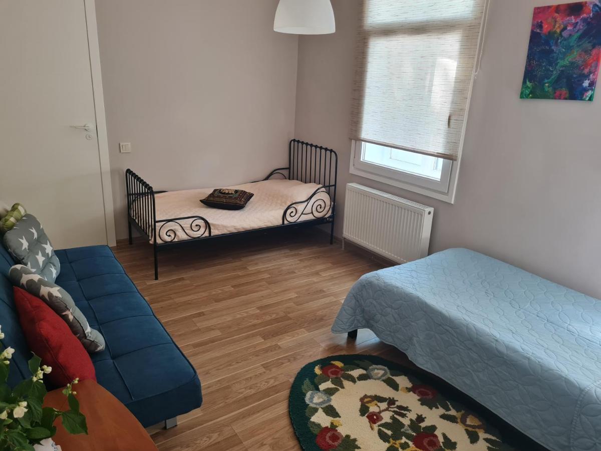 Jurmala Dubultu small apartment - B&B Jūrmala