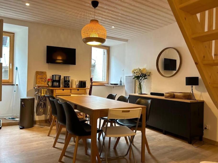 Une maison Savoyarde à Orelle accès Val Thorens - Bed and Breakfast