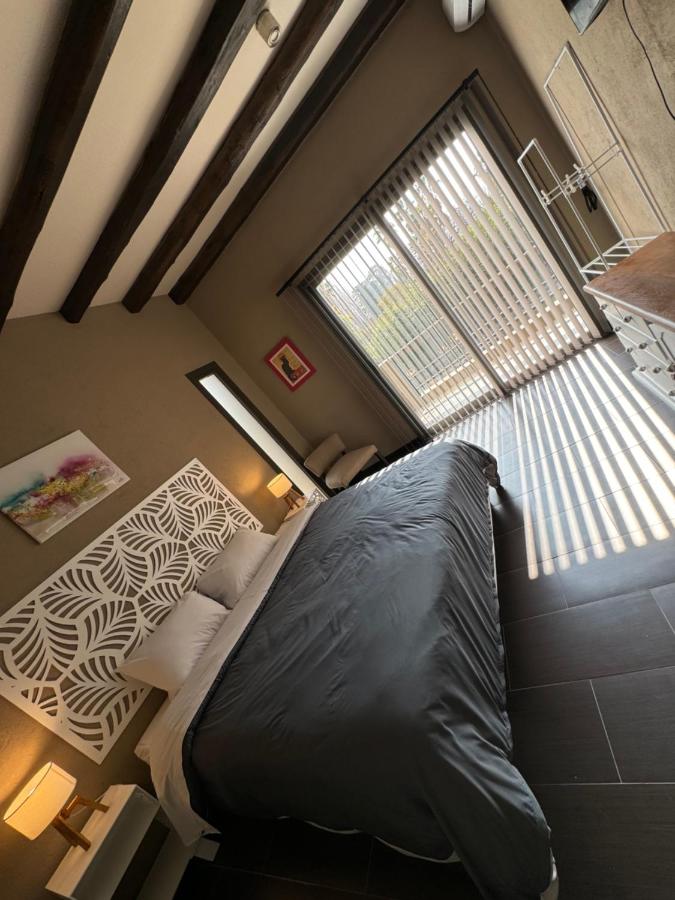 Deluxe Doppel-/Zweibettzimmer mit Balkon