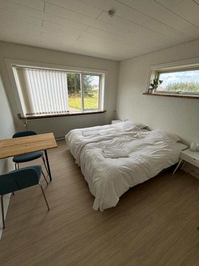 Tweepersoonskamer met Gedeelde Badkamer