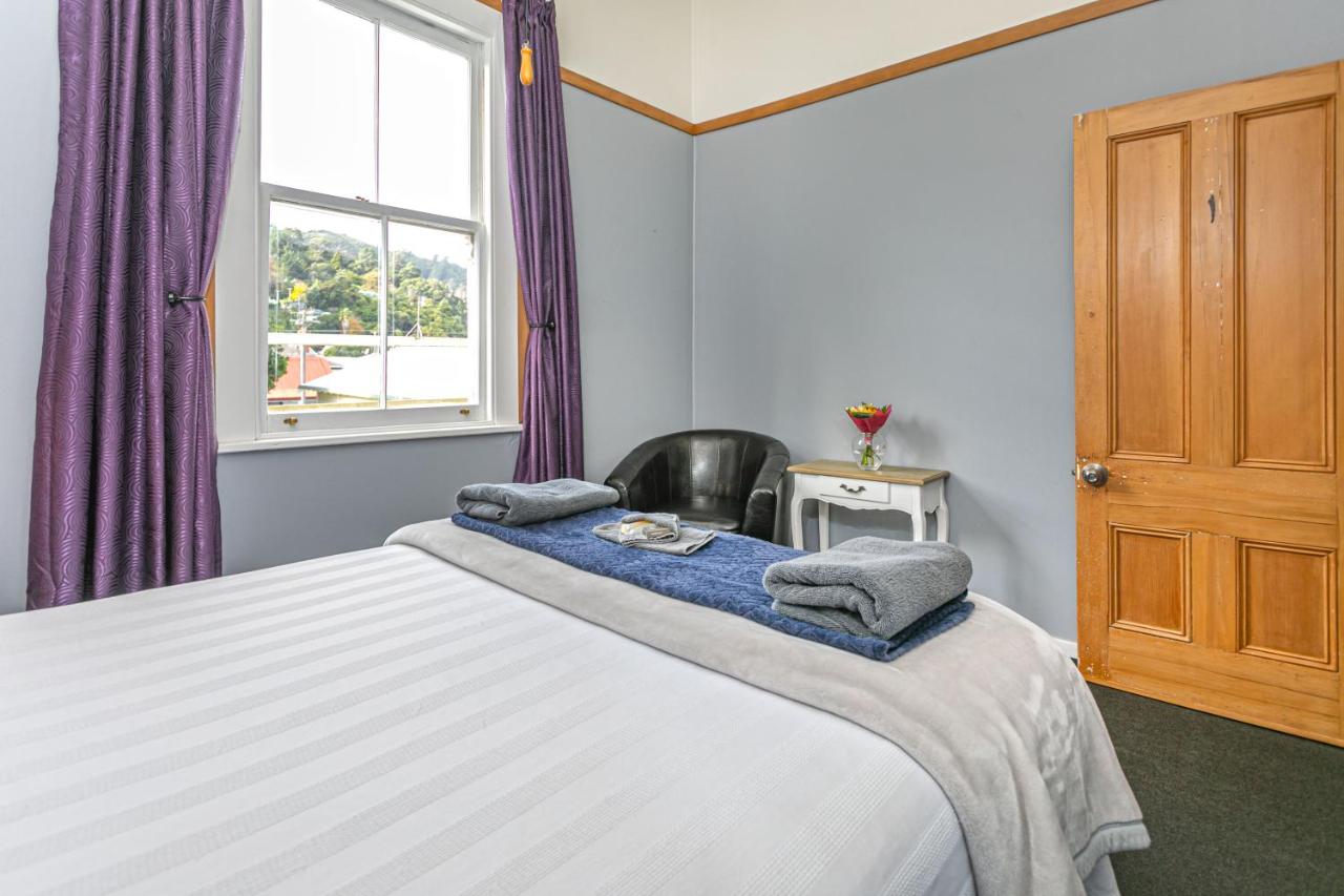 Kamer met Queensize Bed