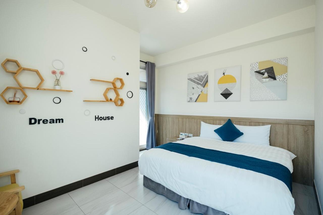 Queen Room with Balcony