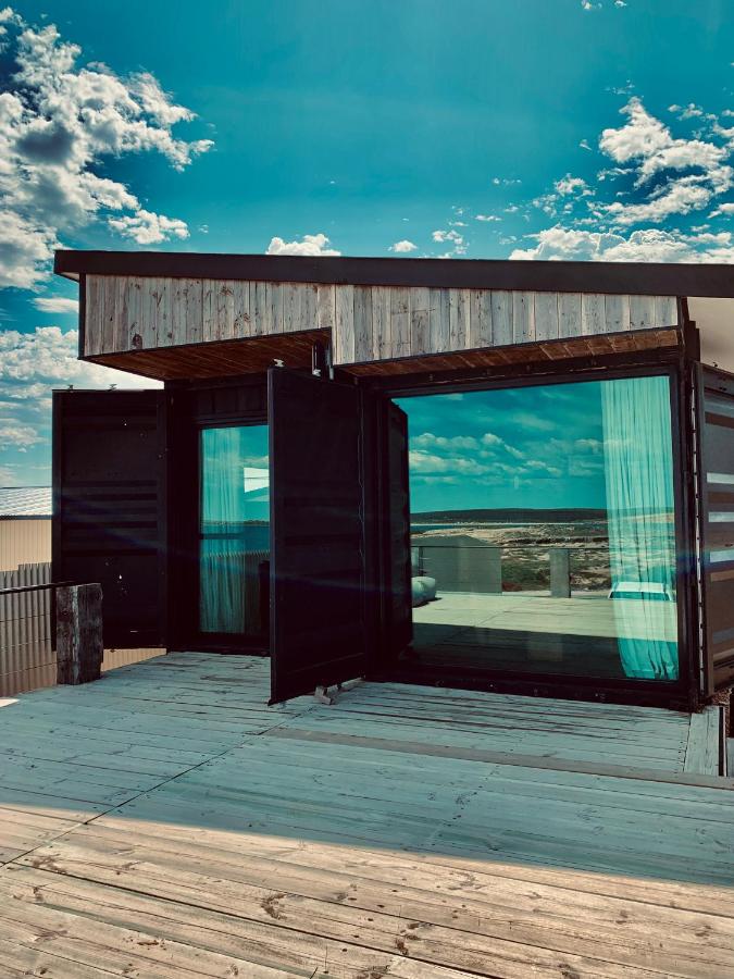 Weyland Shipping Container Home in Venus Bay, South Australia - B&B