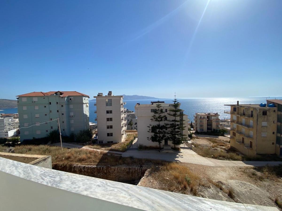 Astoria Apartments - Bed and Breakfast Gjashtë