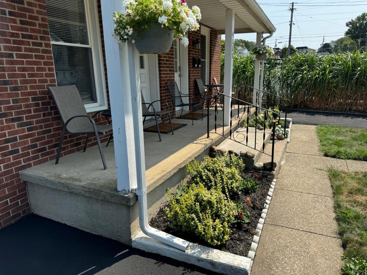 Downtown Willoughby Historic District Gem #2 - B&B