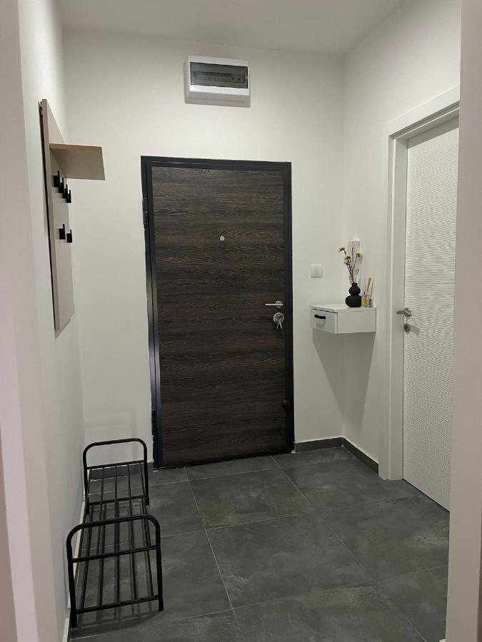 Apartman Novi Sad B&W - B&B