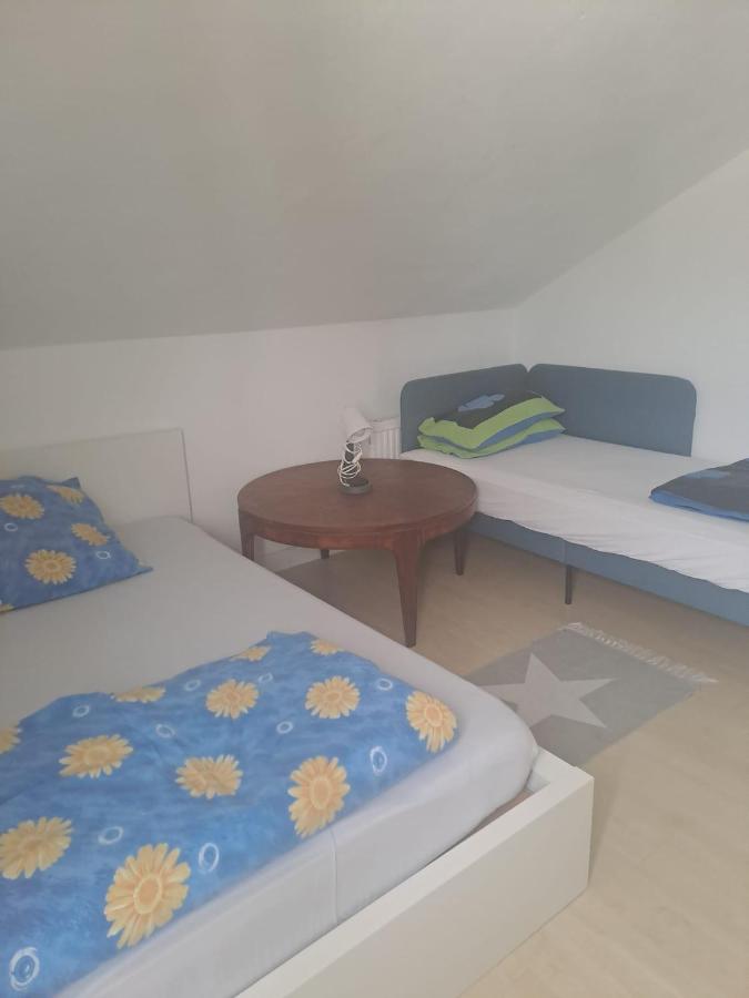 Ferien- & Monteurwohnungen - Ferienwohnung Herbrechtingen