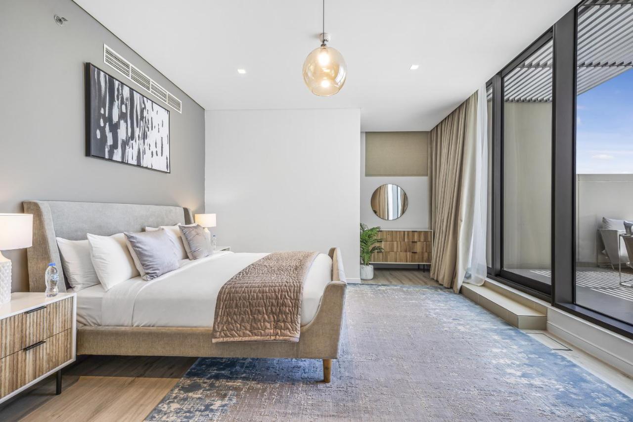 Four-Bedroom Luxury Apartment