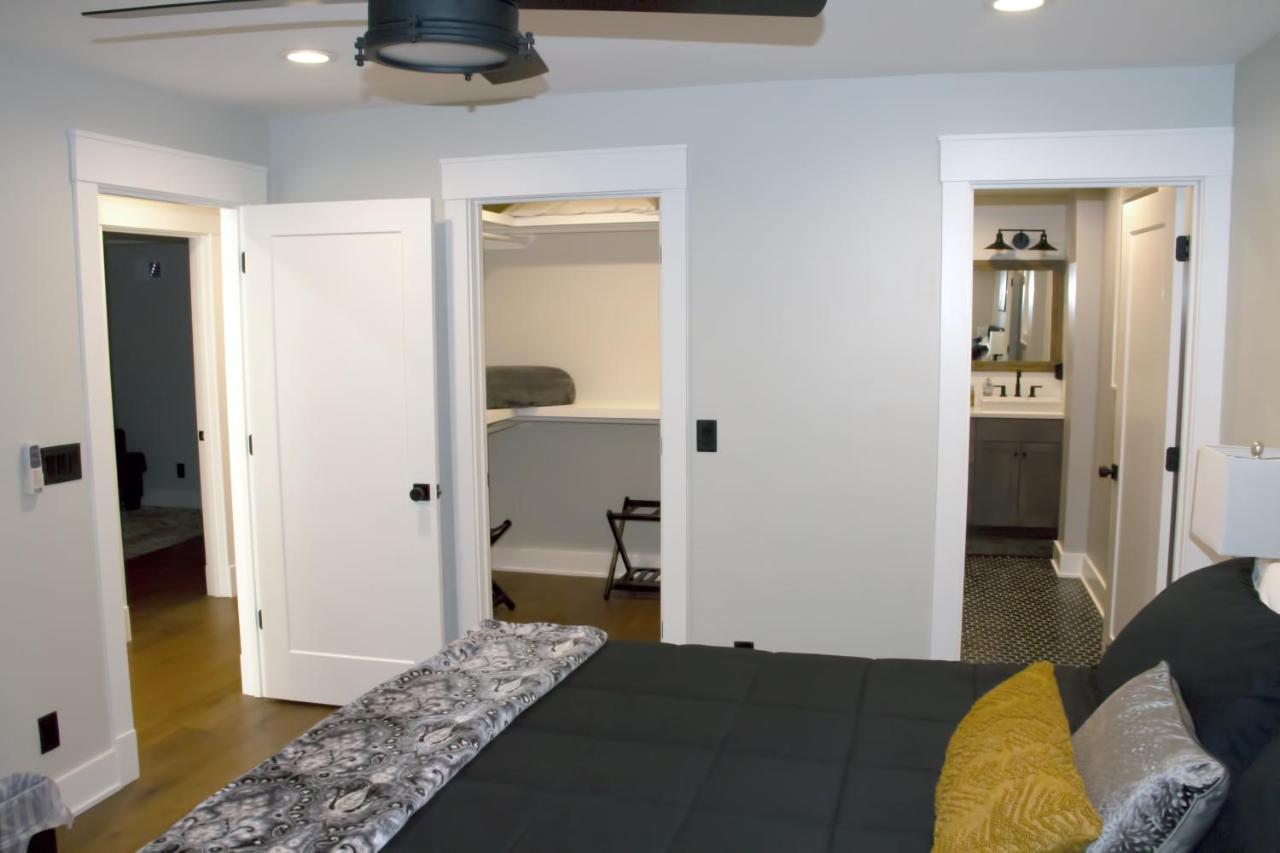 8 Minutes to Downtown! - B&B Nashville