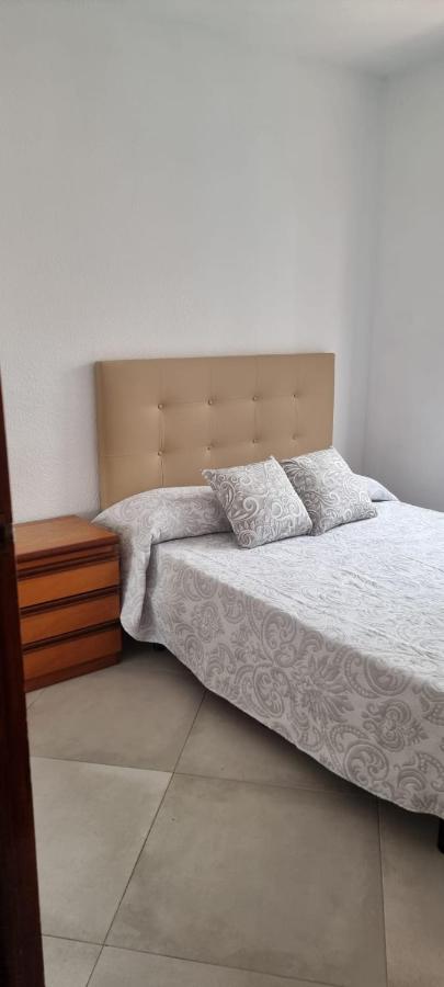 Habitación Matrimonio cerca a la Playa de Poniente - B&B Benidorm